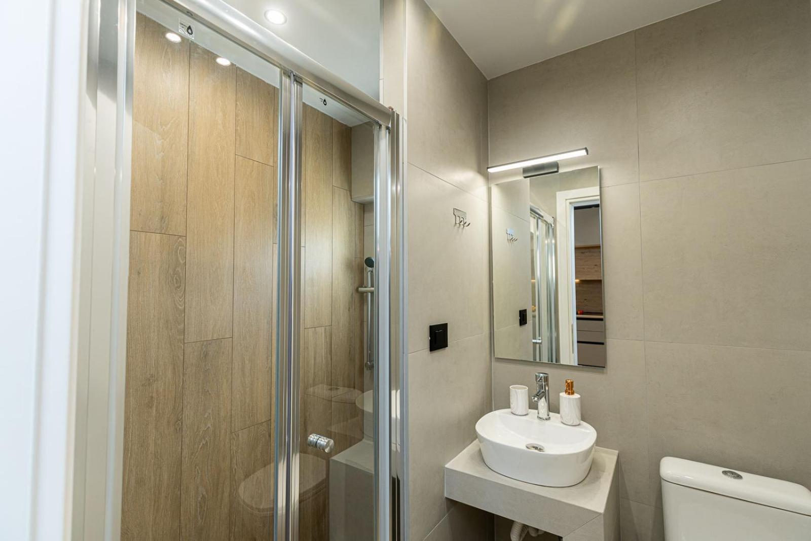 Modern 3 Bedroom Luxury Apartment Thessaloniki Exterior foto